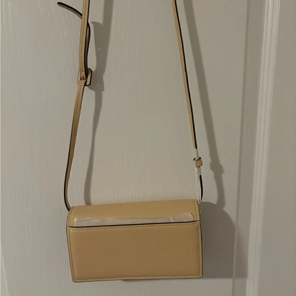 NWT Tory Burch Miller Wallet Crossbody